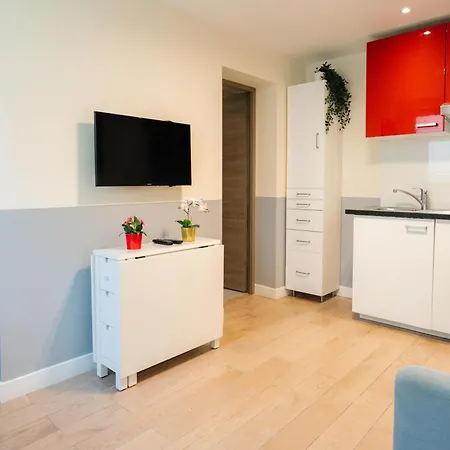 Daire Stunning Modern Red Near Bastille-marais Paris