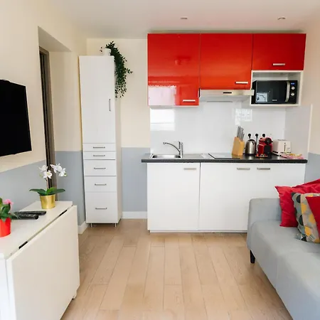 Daire Stunning Modern Red Near Bastille-marais