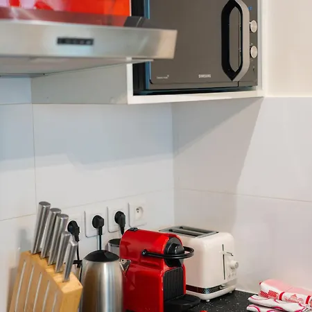 Stunning Modern Red Near Bastille-marais Апартаменты *